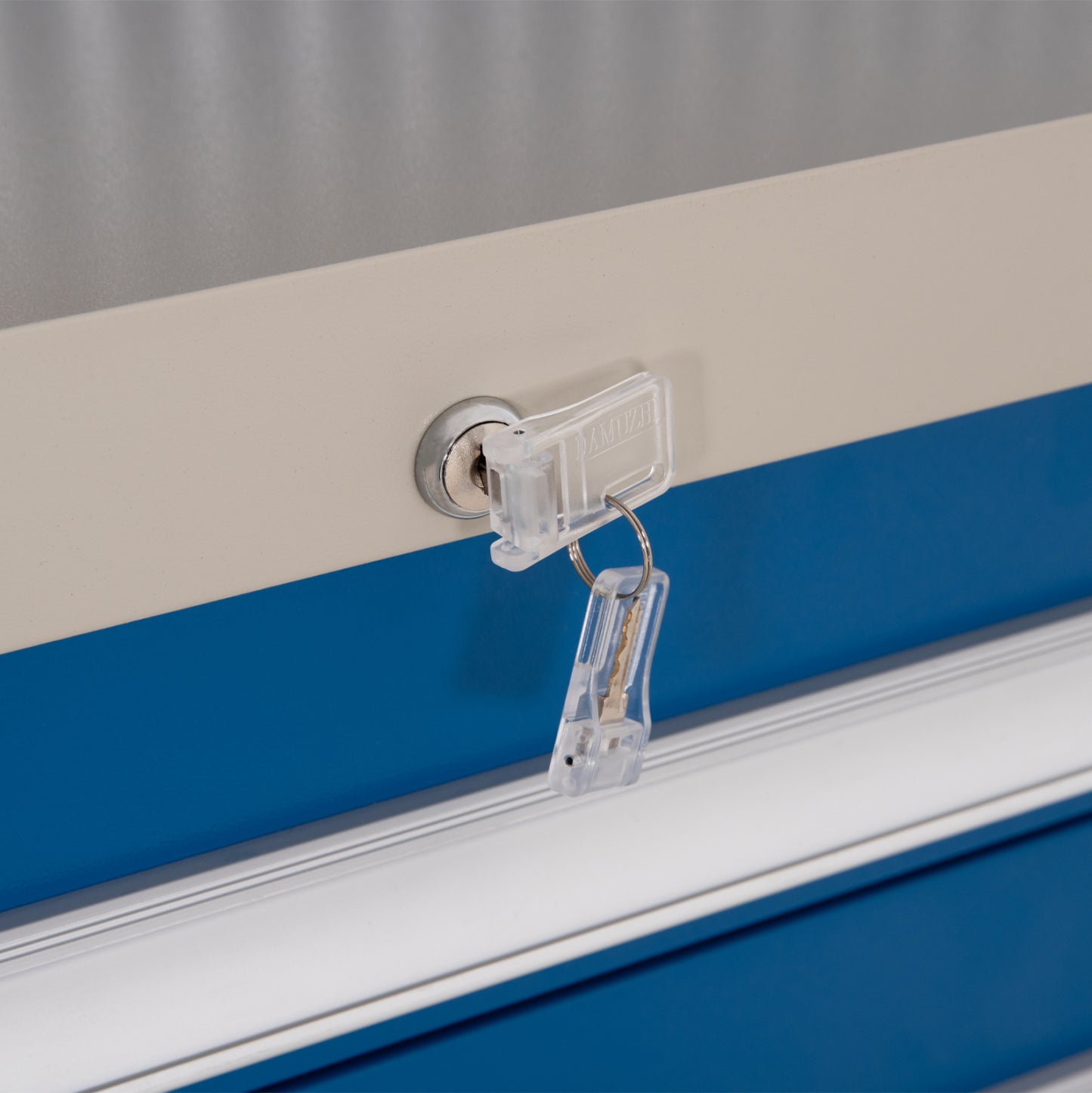 PROFESSIONAL TOOL CHEST HEAVY DUTY BRUTE HM6638 METALLIC IN BLUE/WHITE 107x51.5x132Hcm.