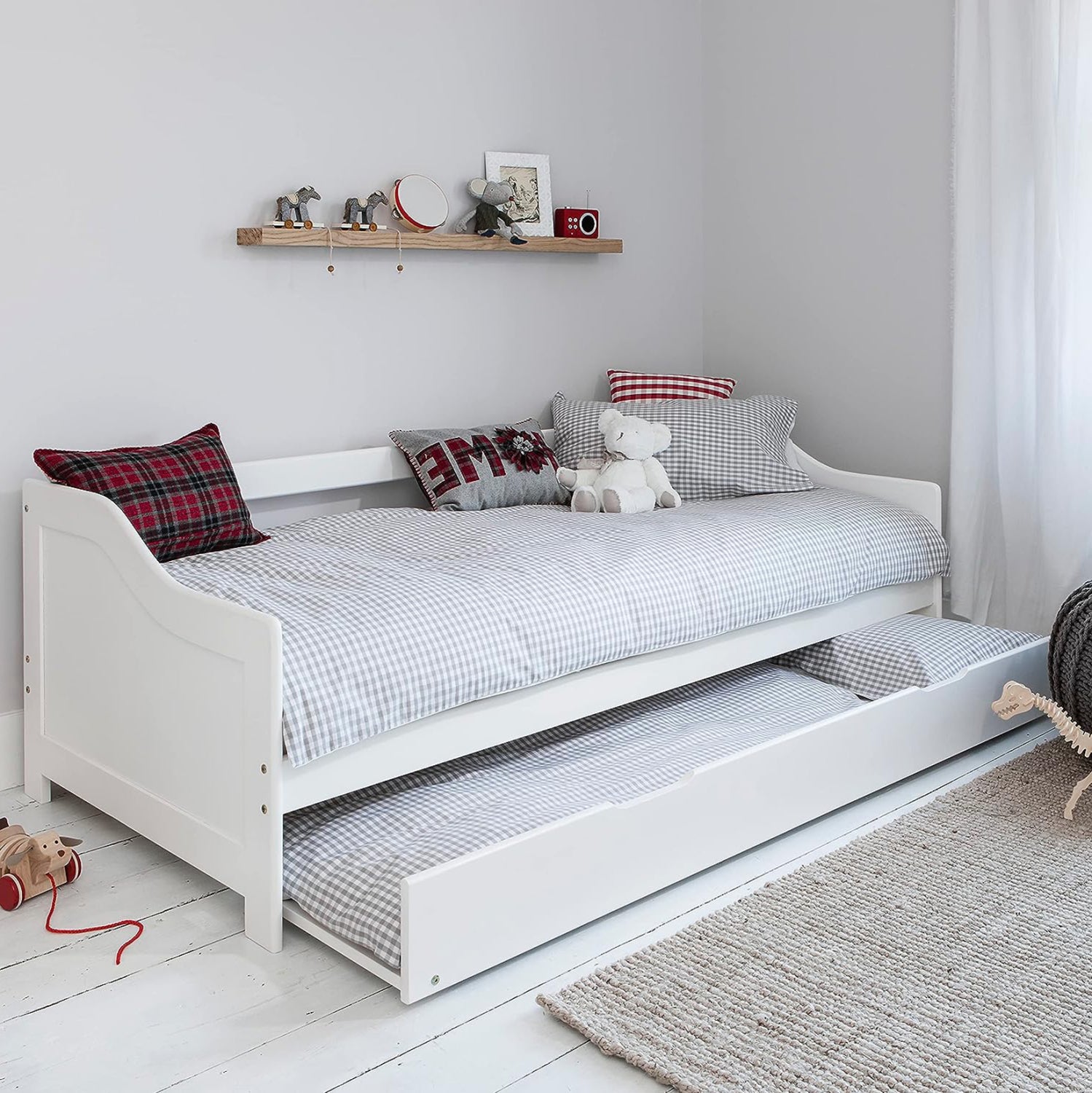 SOFABED TRADDY HM704.03 PINE WOOD IN WHITE FOR MATTRESSES 190x90cm.